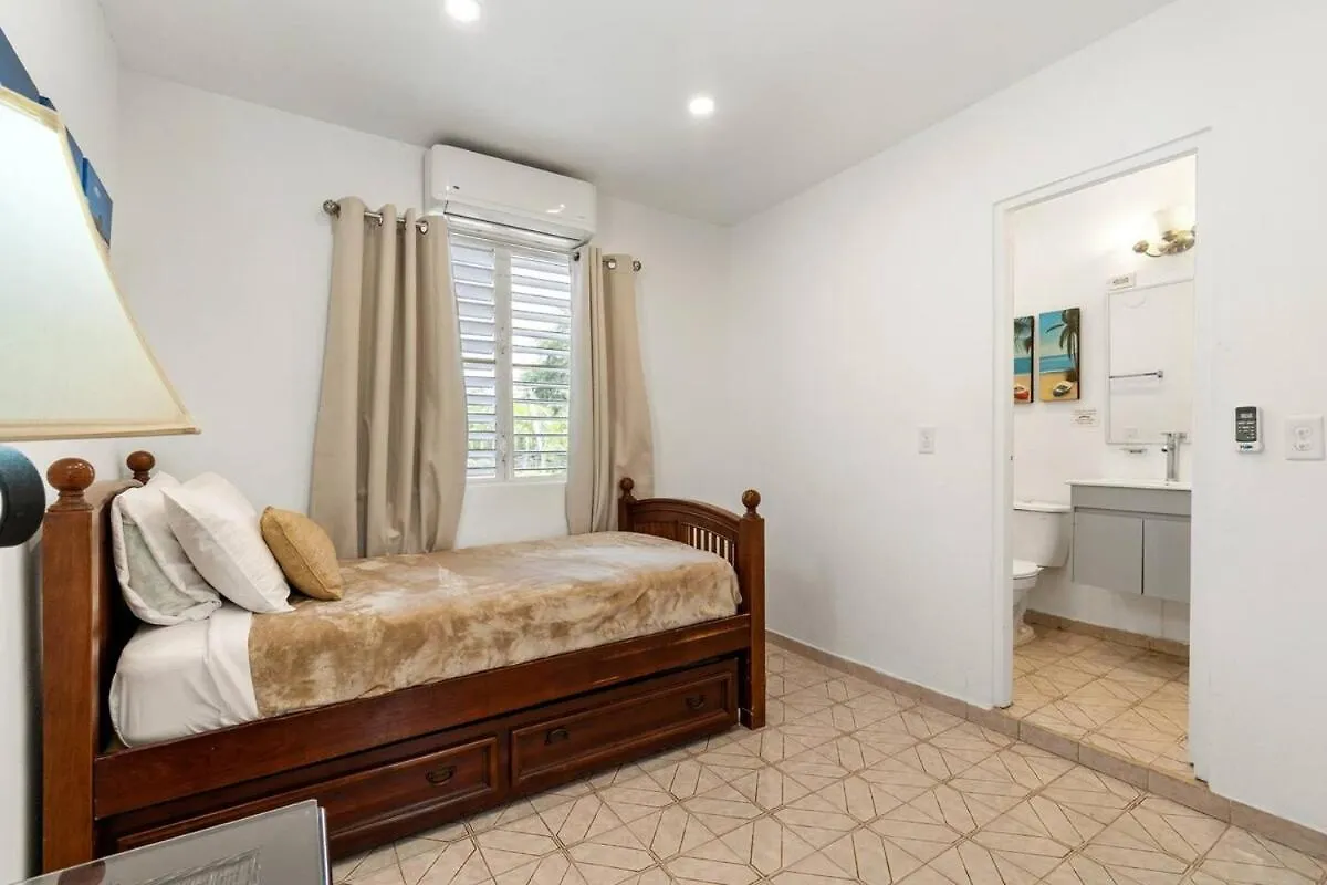 Paceful Home In San Juan Near To The Airport 0*,  Puerto Rico