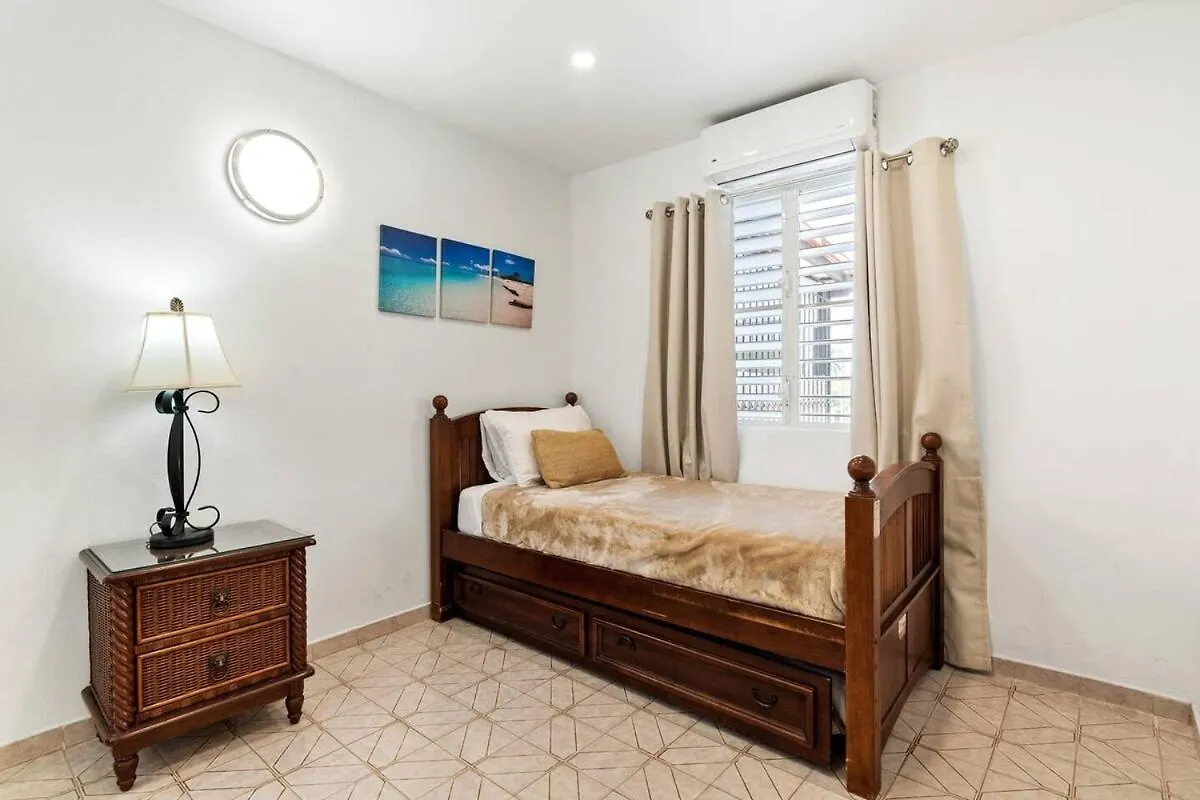 Paceful Home In San Juan Near To The Airport 0*,  Porto Rico