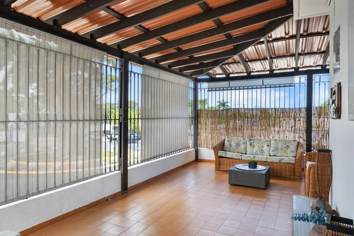 Σπίτι διακοπών Paceful Home In San Juan Near To The Airport